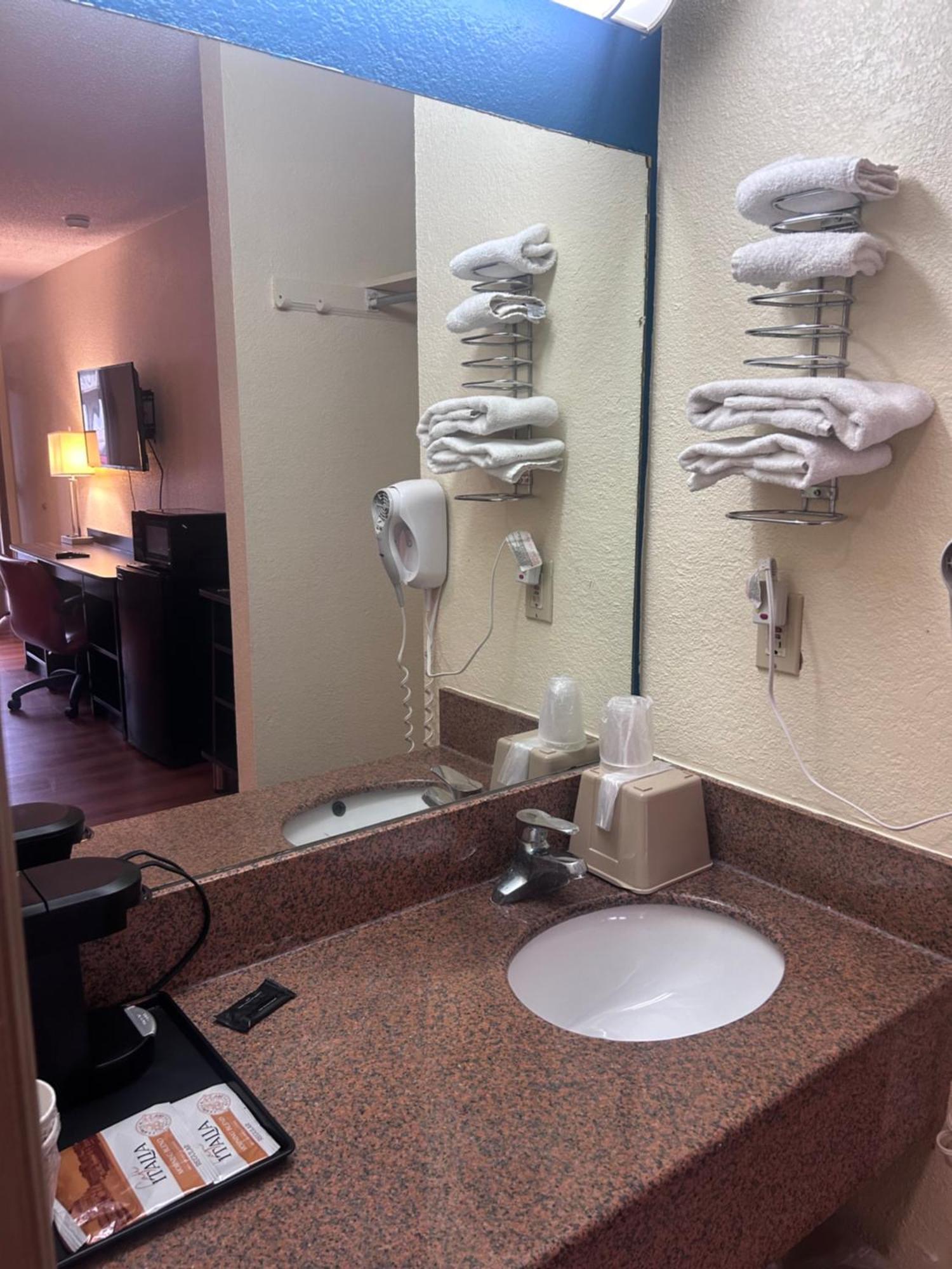 Americas Best Value Inn Дейтон Екстер'єр фото